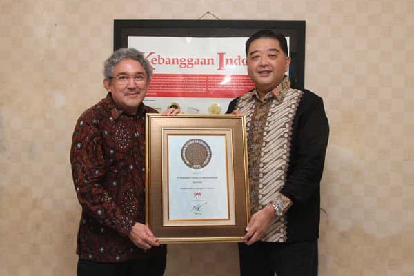 Nojorono Raih Penghargaan “Indonesia Living Legend”